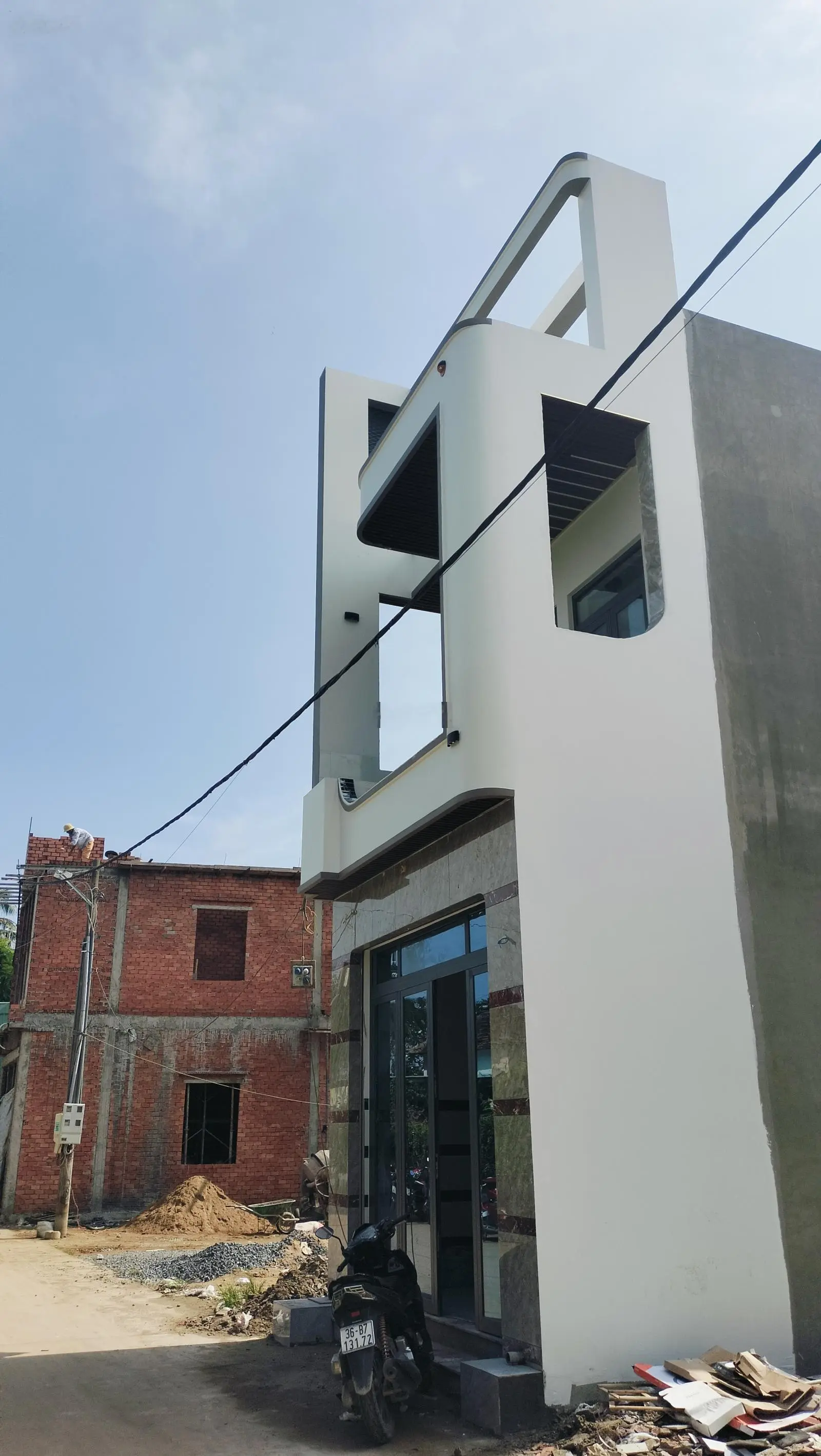 Nhà mới sổ riêng giá rẻ. Tân bình.dĩ an
