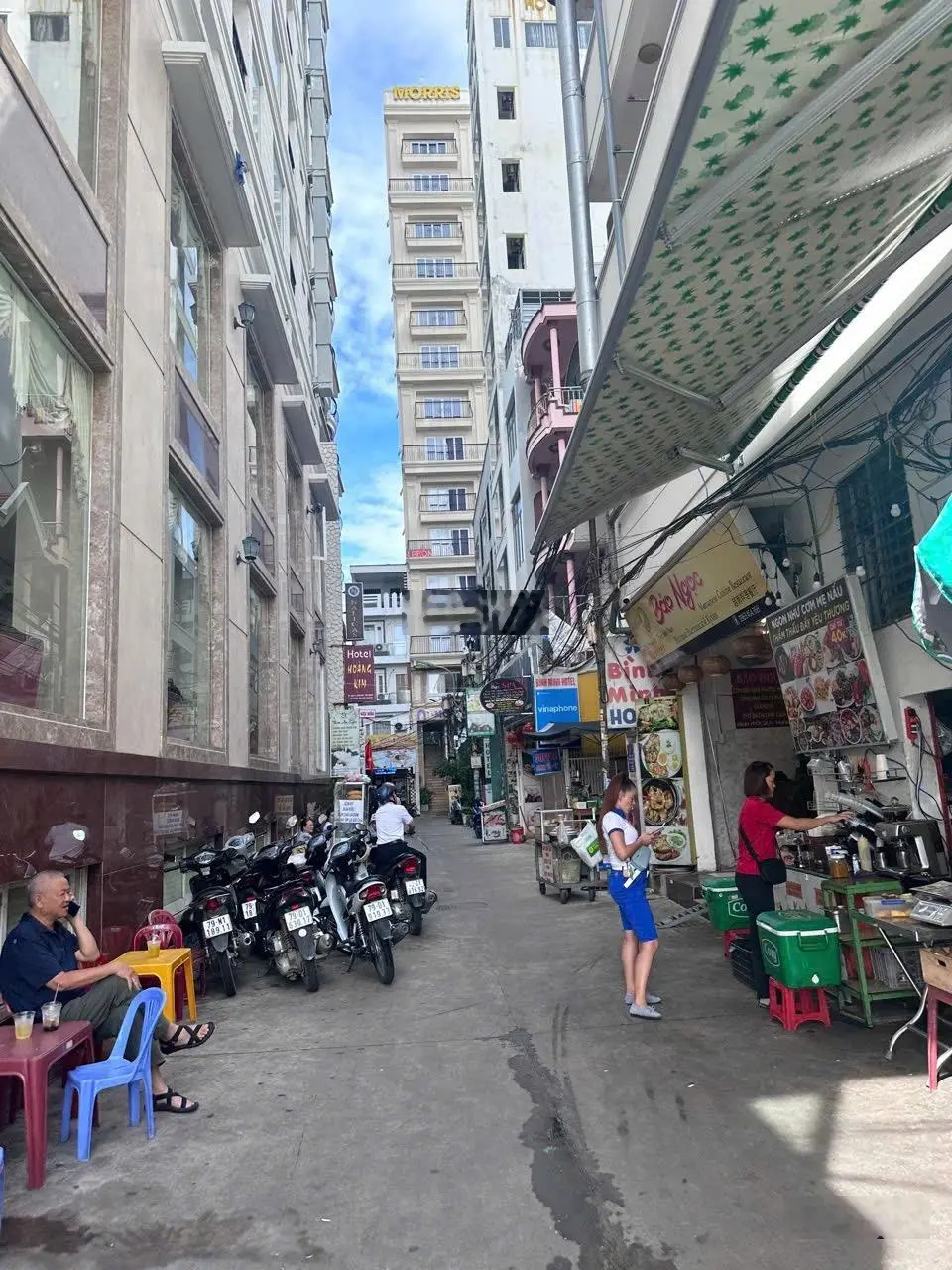 Hạ giá chỉ còn 10,5 tỷ, 4 tầng hẻm Trần Phú, Lộc Thọ, Nha Trang DT 47,7m2 ngang 4m, cách biển 20m