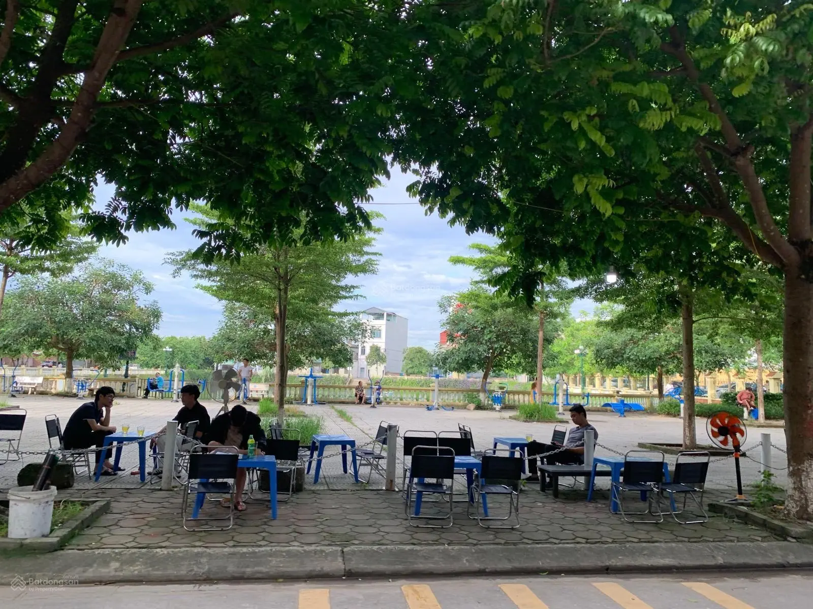 Bán 160m2 full thổ, đường thông ô tô, có thể phân lô tại Kim Chung, Đông Anh gần cầu Thăng Long