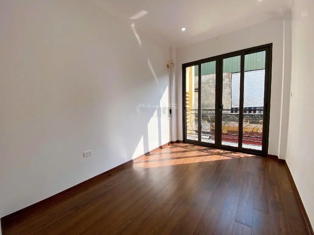 Bán nhà đẹp ở luôn, Trần Hữu Tước, sát Hồ Đắc Di, tương lai rạng ngời DT 35m2 x 5 tầng. Giá: 5.9tỷ