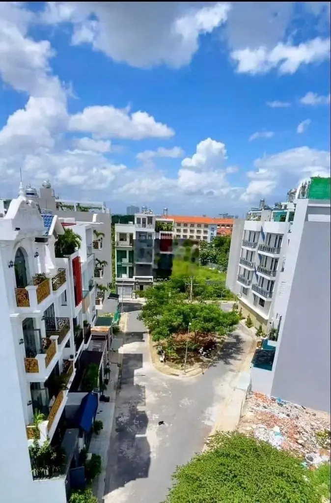 Bán đất Đường số 30, Gò Vấp. Dt 70,6m2. Giá 2,1 tỷ. Shr, pháp lí chuẩn