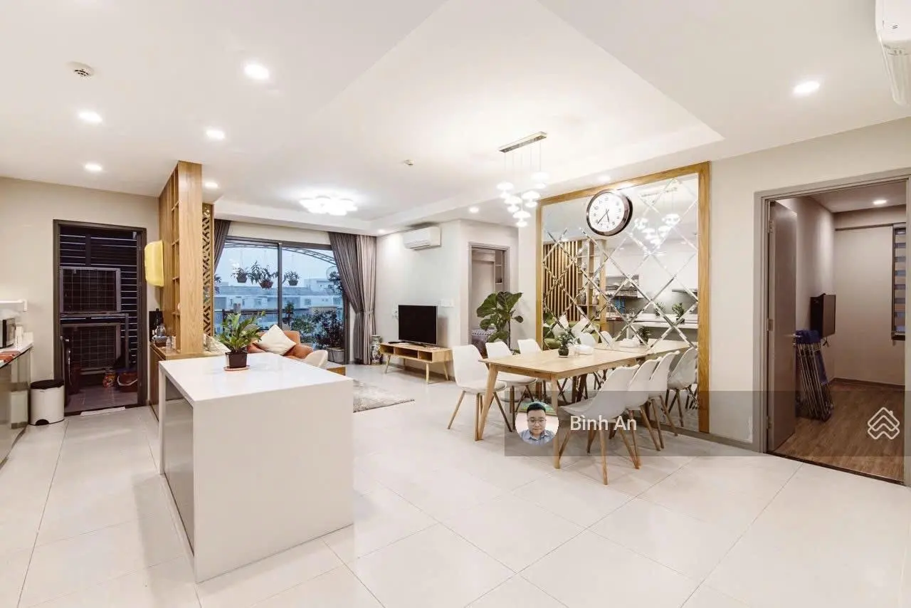 GẤP, GẤP! Bán Căn Hộ 3 PN tại The Gold View, 7,2 tỷ, 117m2, Đường Bến Vân Đồn