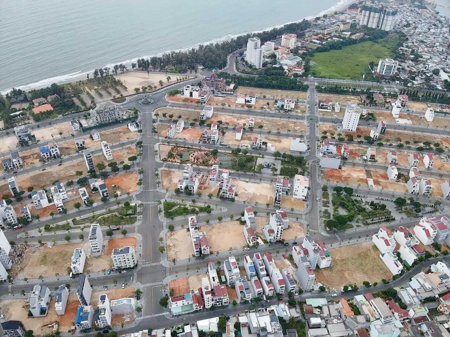 Bán lô B4 - 140m2 đối diện công viên Hòa Bình, khu Ocean Dunes, Tp. Phan Thiết