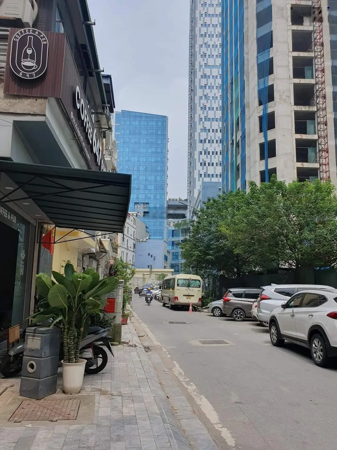 Bán đất Vườn Đào, Lạc Long Quân, Tây Hồ 95m2 đất MT 5m, giá 39.5 tỷ, vỉa hè 3 ô tô tránh, siêu hiếm