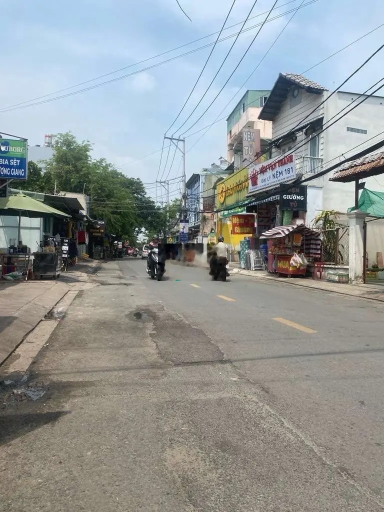 Nhà 2 mặt hẻm 4x17m, Tân Thới Nhất. Gần chợ Lạc Quang
