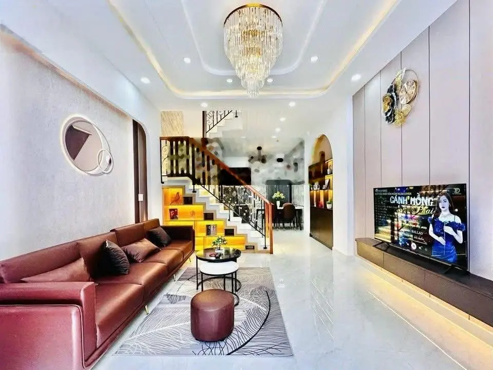 Bán nhà 45m2 - 3tỷ760 gần trường cao đẳng Kinh tế Đối ngoại - đường Phùng Văn Cung, Phú Nhuận.