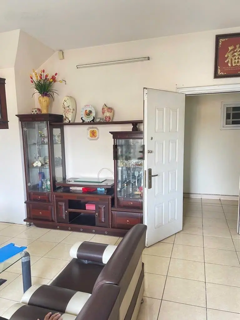 Bán căn góc 2pn 2vs toà CT1 chung cư 45 Nguyễn Sơn - diện tích 83.4m2 sổ đỏ lâu dài