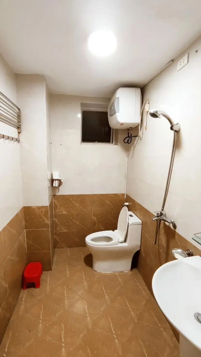Bán CC Đồng Tàu Q. Hoàng Mai 54m2 ful nội thất nhỉnh 2 tỷ 0816 997 *** Hợp Đặng