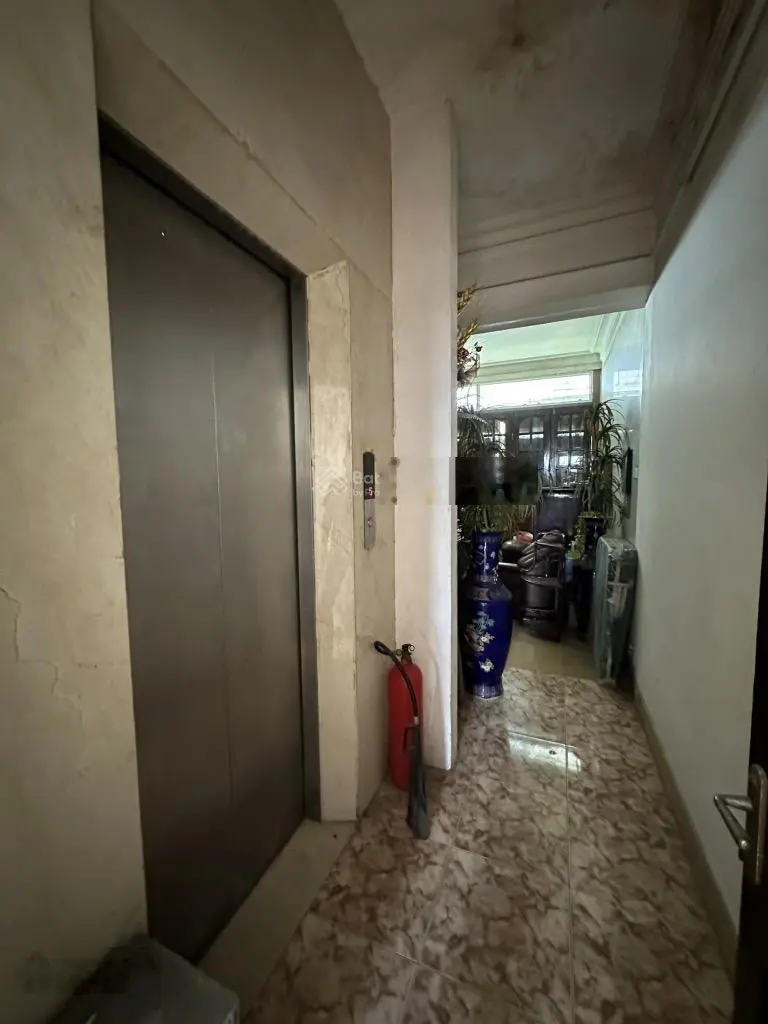 Bán nhà mặt phố Kim Ngưu, Hai Bà Trưng 70m² 5 tầng thang máy vỉa hè rộng giá 31 tỷ