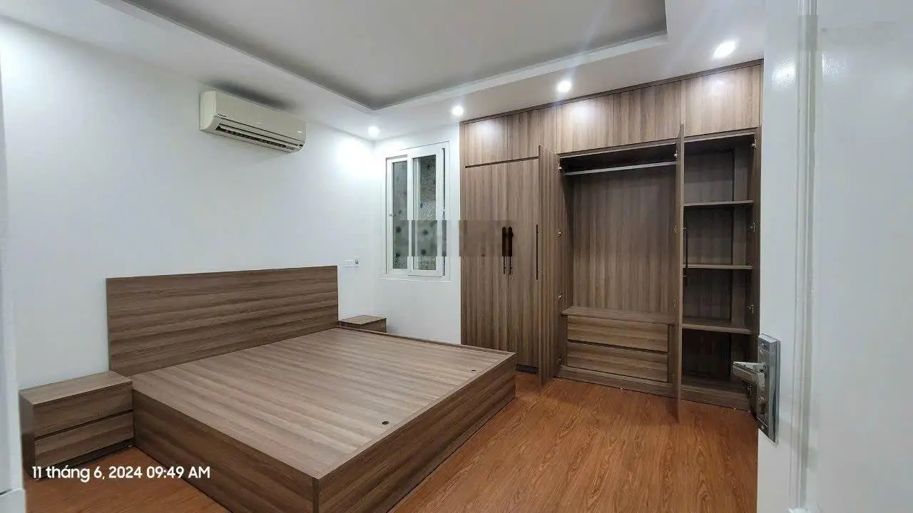 Chính chủ bán gấp nhà phân lô cán bộ đường Ngô Quyền Vạn Phúc Hà Đông 40m2 4T ô tô đỗ cửa giá 8tỷ