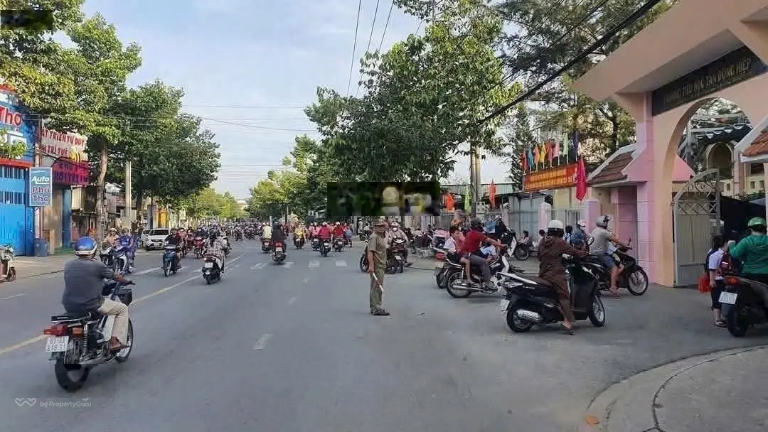 Hiện nay tôi chính chủ cần bán gấp mặt tiền Lê Hồng Phong hiện đang cho thuê tháng 23 triệu