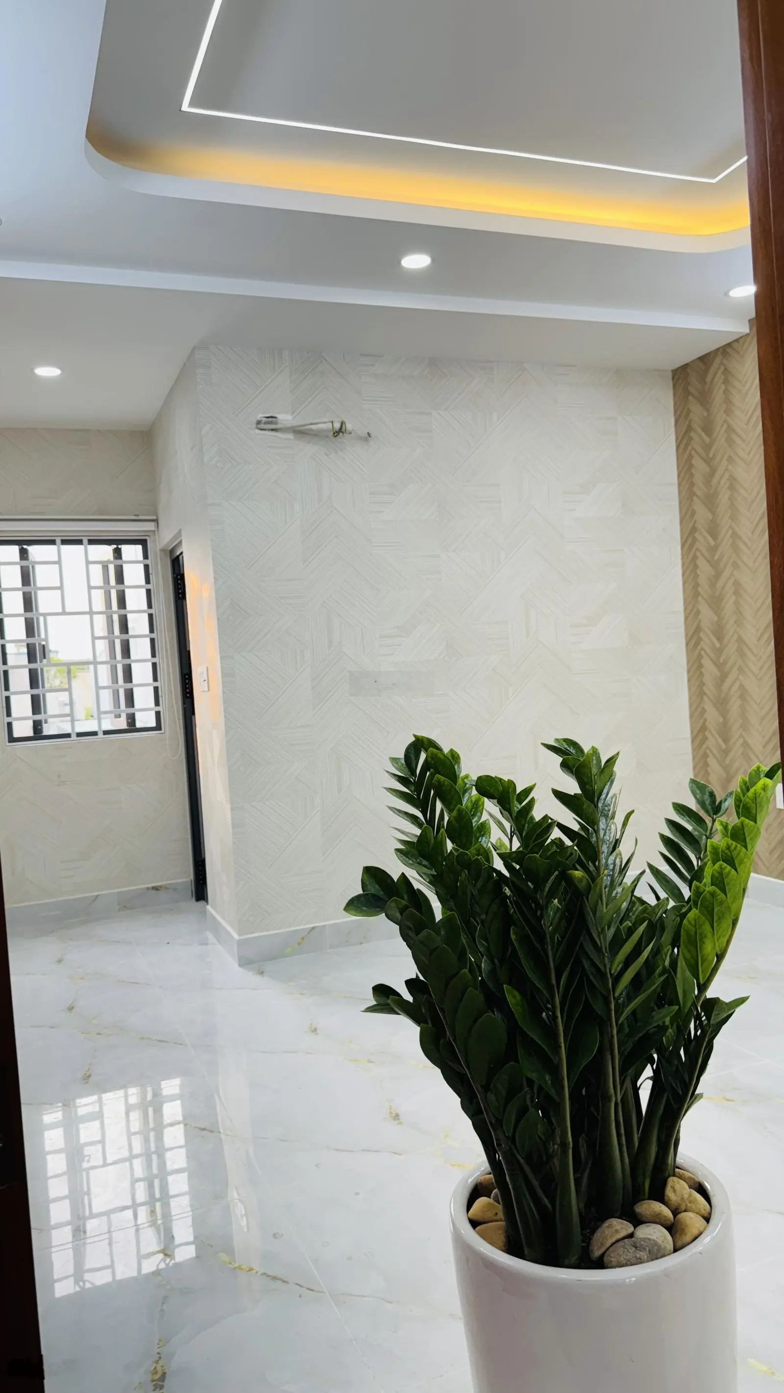 Nhanh mới kịp - nhà đẹp lung linh siêu phẩm Gò Xoài - Lê Văn Quới - 5 tầng lung linh - hẻm rộng