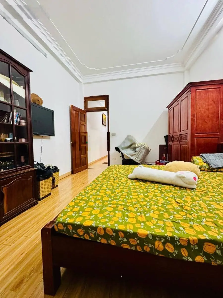 Bán nhà trần cung. 55 m2, 4 tầng dân xây. ngõ nông, thông, 2 thoáng trước sau. giá 10.5 tỷ