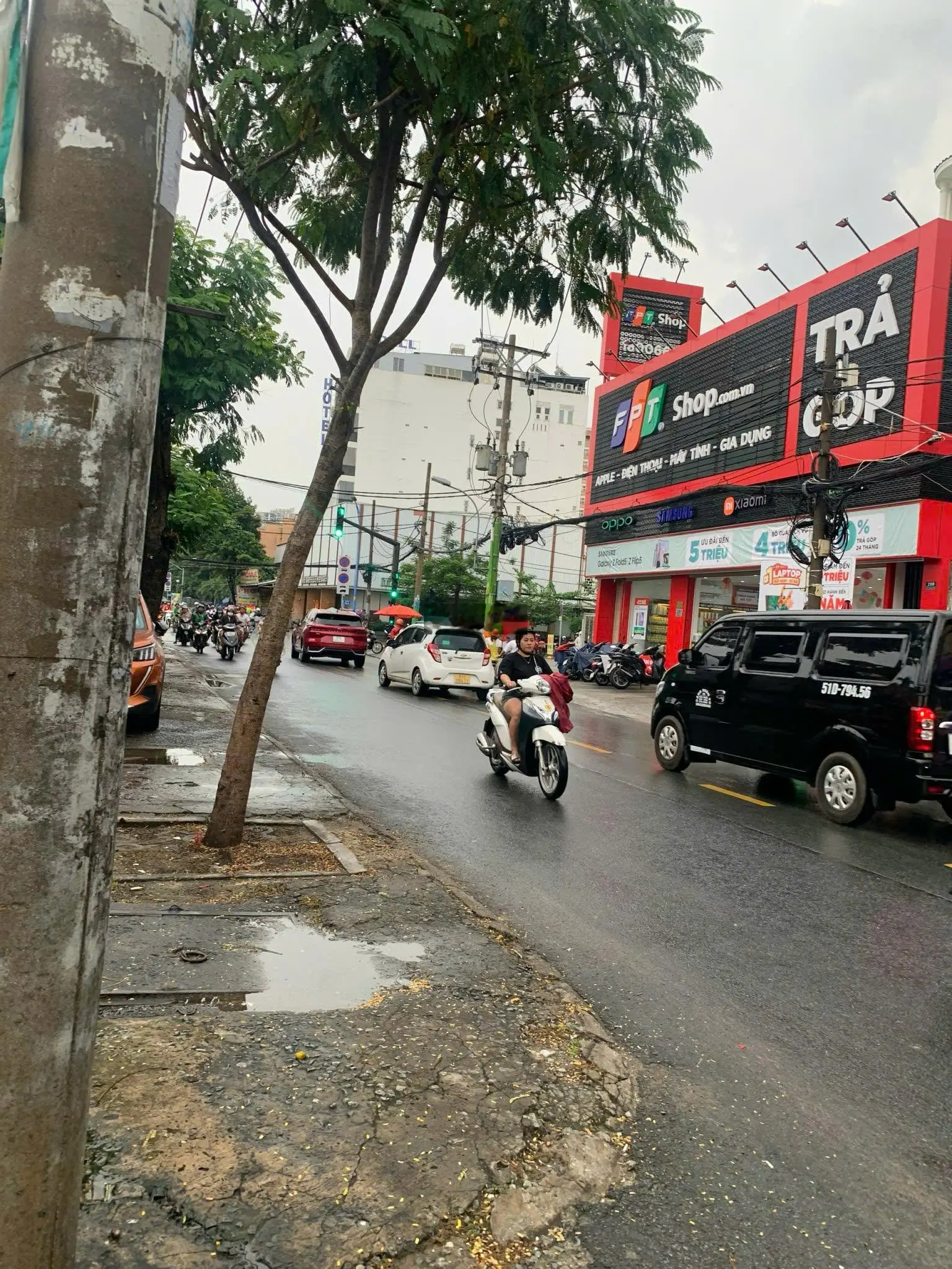 Bán nhà đường Trần Hưng Đạo Quận 1 7x19m CN: 135m2 KC: 4 tầng HĐT: 1,8 tỷ/N giá bán: 62 tỷ