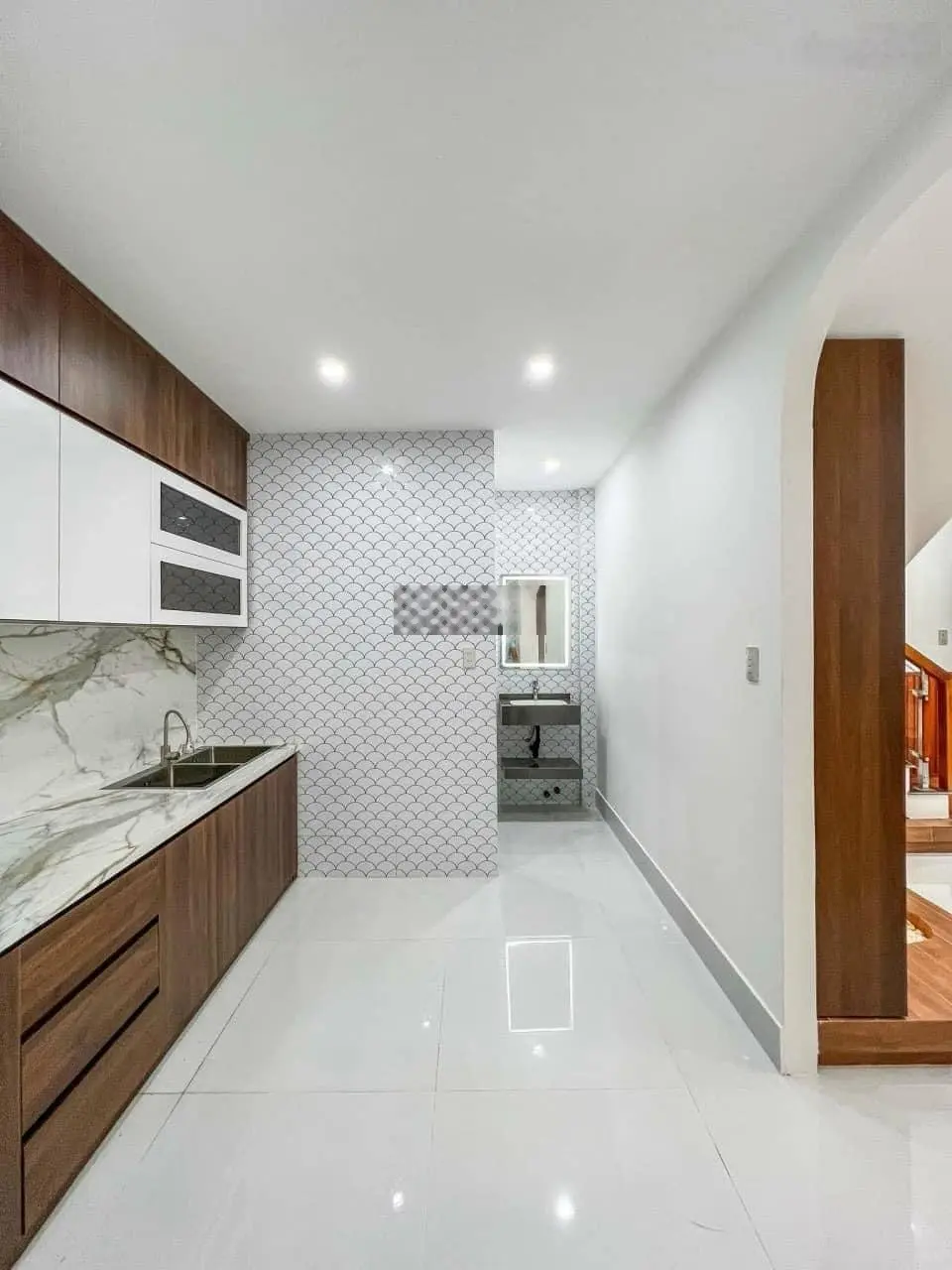 Kẹt tiền trả nợ nên bán gấp nhà sau lưng Bến Xe Miền Tây, đường Lê Công Phép, 57m2, giá 3 tỷ 150.