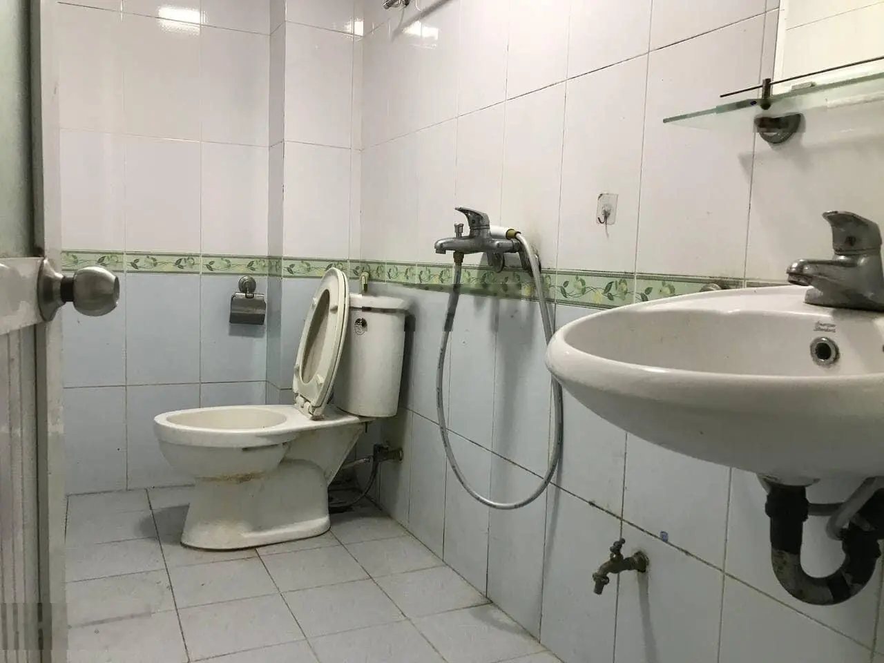 Bán nhà ngõ 168 Nguyễn Xiển, 44m2*5 tầng, 9 phòng cho thuê, mặt ngõ thông, ô tô cách 30m, hơn 7 tỷ