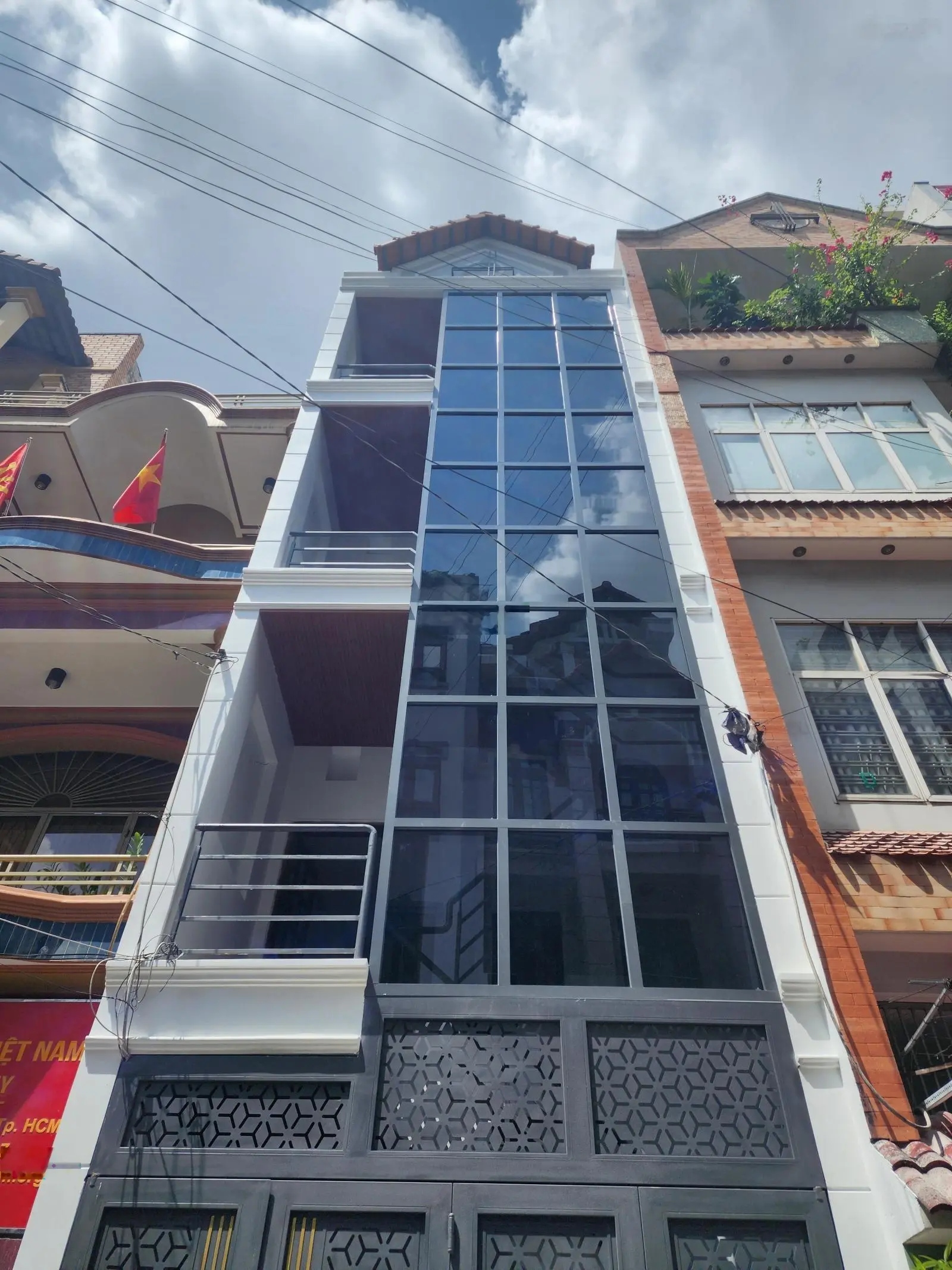 Gần etown cộng hoà 4 x 16m - 4 tầng - chỉ hơn 14 tỷ