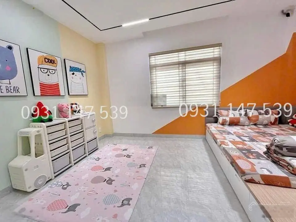 BỂ NỢ NÊN TÔI BÁN GẤP NHÀ NGAY CHỢ BÌNH CHÁNH GIÁ 1 TỶ , NHÀ ĐẸP RỘNG DỄ KINH DOANH MỌI NGÀNH NGHỀ