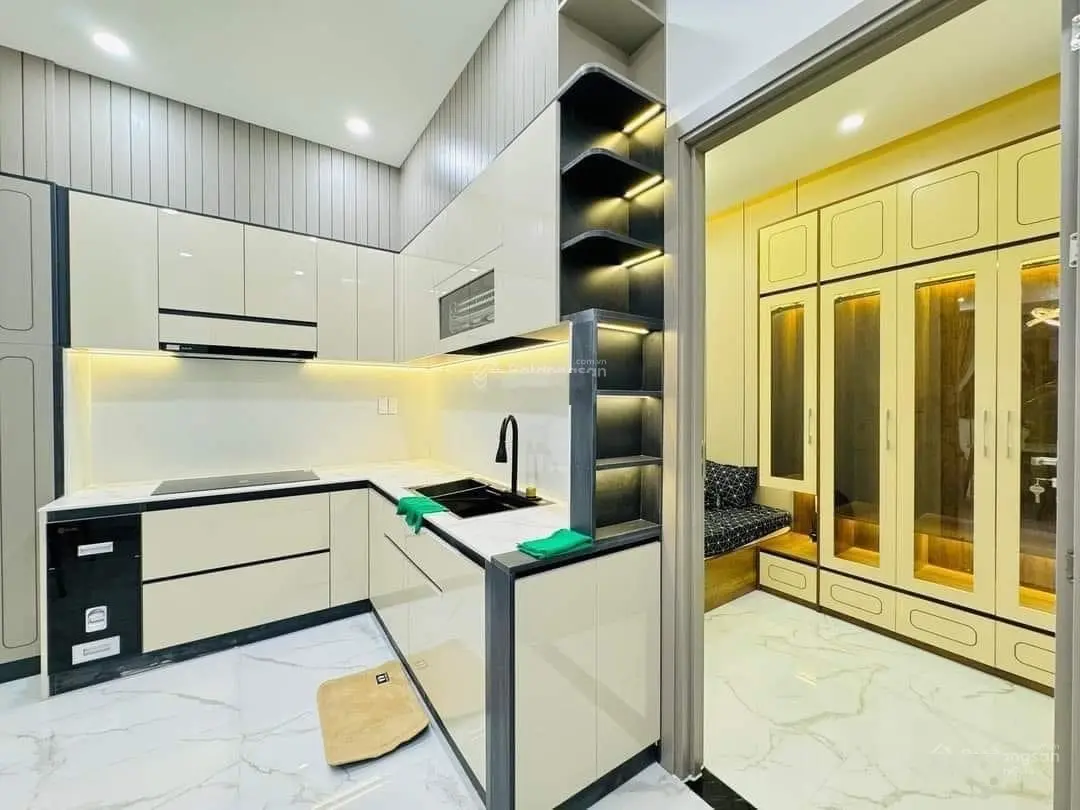 Bán liền nhà đẹp Tôn Thất Thuyết Q.4 70m2 4PN