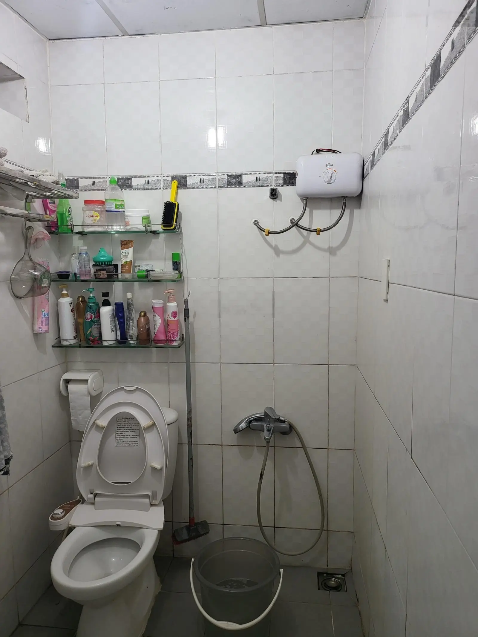 Bán căn hộ Nguyễn Chí Thanh - Quận 5 ( 61m2 - 2pn - 1wc). Giá 3,5 tỷ (có sổ)