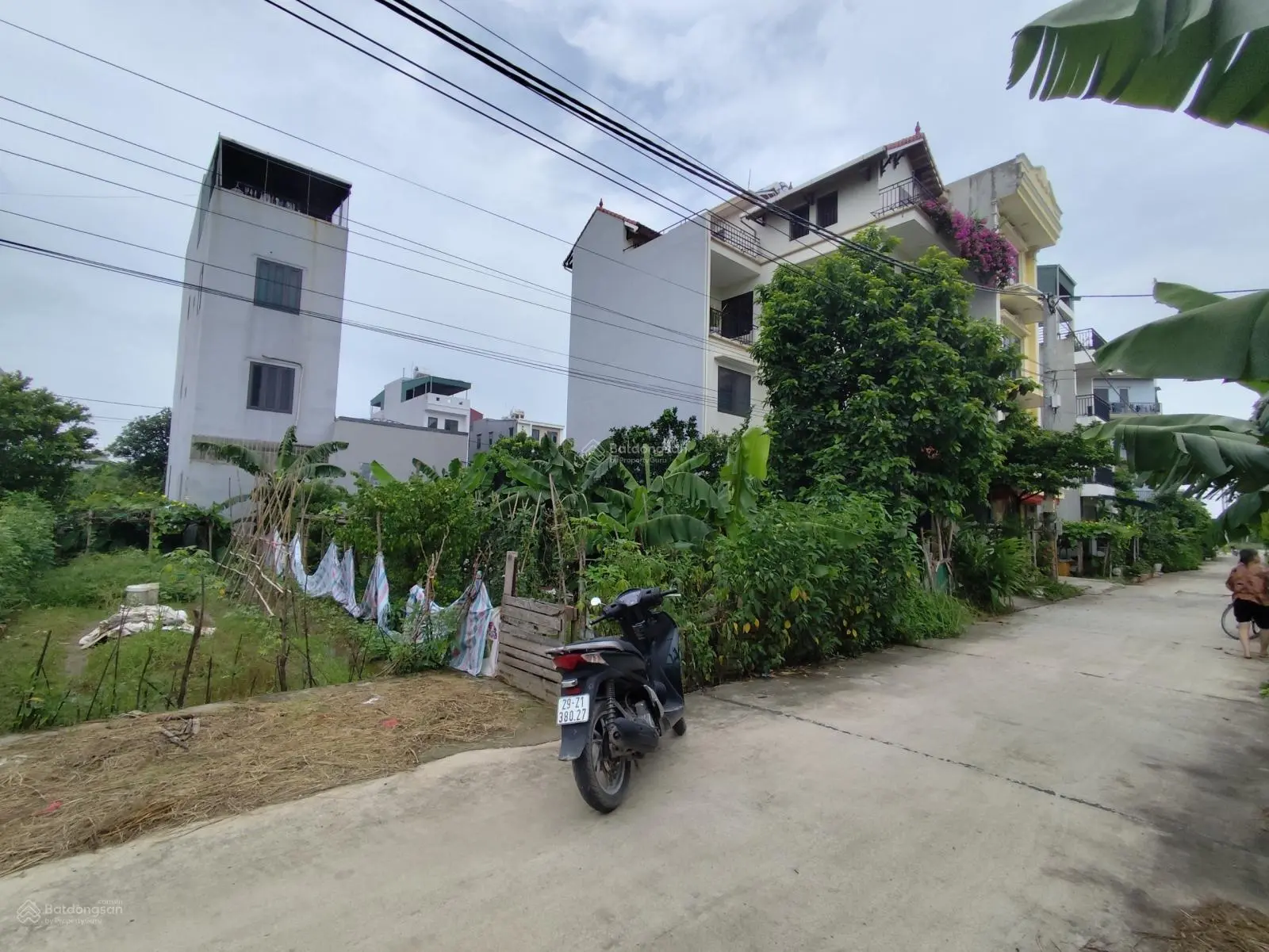 Bán nhanh mảnh đất khổ đẹp 64.8m2 mặt tiền rộng 4.32m xây nhà thoáng. Ngay gần đường 40m rẽ vào