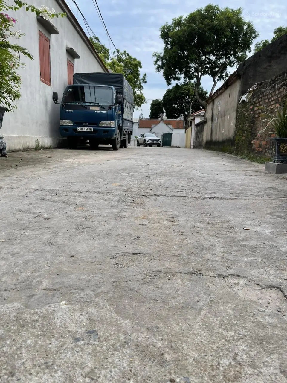 Bán lô đất căn góc, nhà 2 mặt tiền - đường ô tô đi thoải mái - full thổ cư chỉ còn 3 tỷ