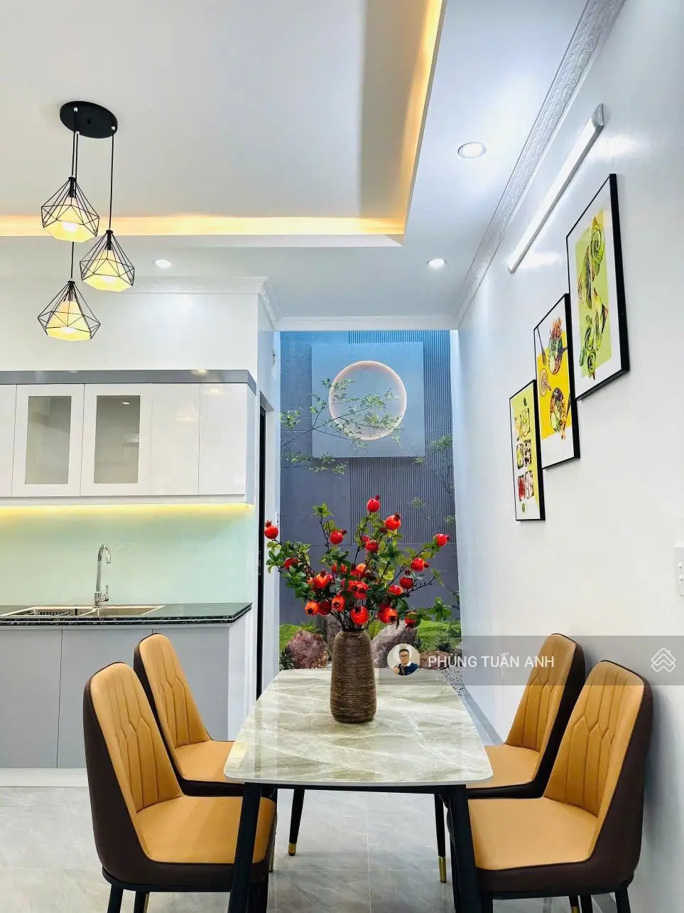 Bán nhà cao cấp vừa xây mới ô tô đỗ cửa tại Khúc Thừa Dụ - giá ưu đãi