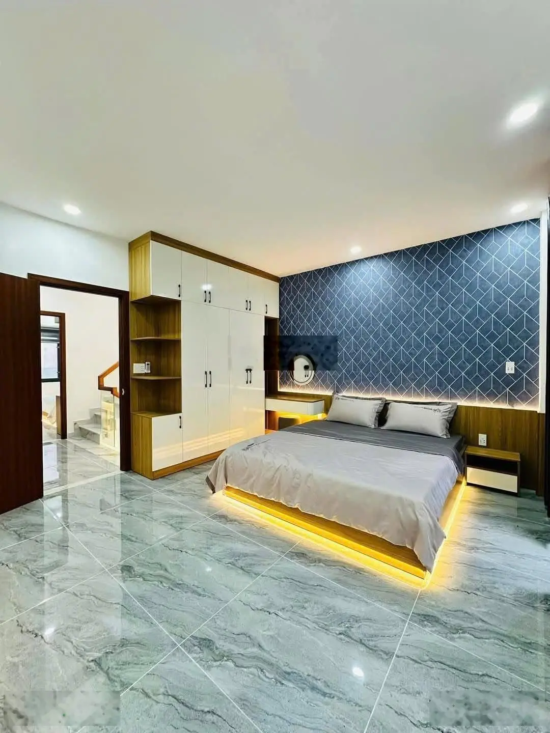 Bán gấp nhà Trần Lựu, An Phú, Quận 2. GIÁ 3TỶ8. DT 48m2. Đang cho thuê 28tr/th. 1T2L SHR
