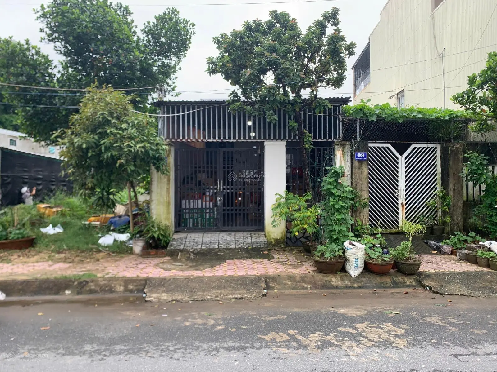 Bán nhà cấp 4 Đường Ngọc Cảnh hướng Tây Bắc sát ĐH PVĐ, DT 100m2 sổ hồng riêng giá 1 tỷ 850 triệu