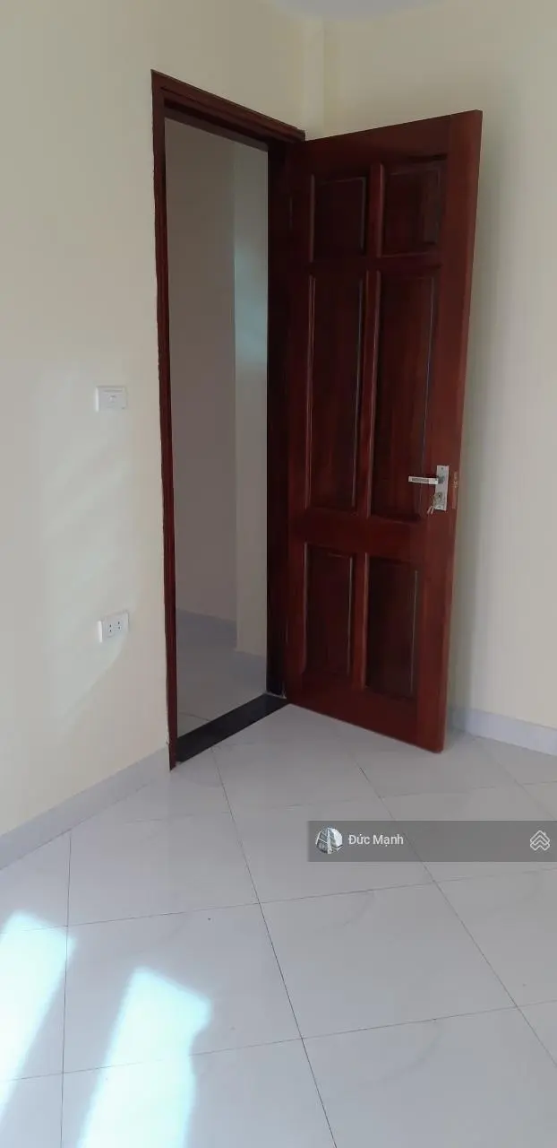Bán nhà tại Vĩnh Quỳnh Thanh Trì DT: 45m2 lô góc, gần trường THCS Vĩnh Quỳnh