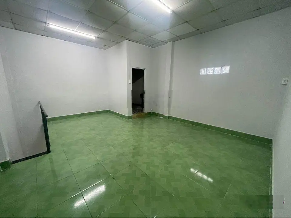 Nhà 1 lầu (5x10m), ngay cuối Lê Đình Cẩn, Bình Tân. Hẻm xe hơi 4m. Giá 2,38 tỷ