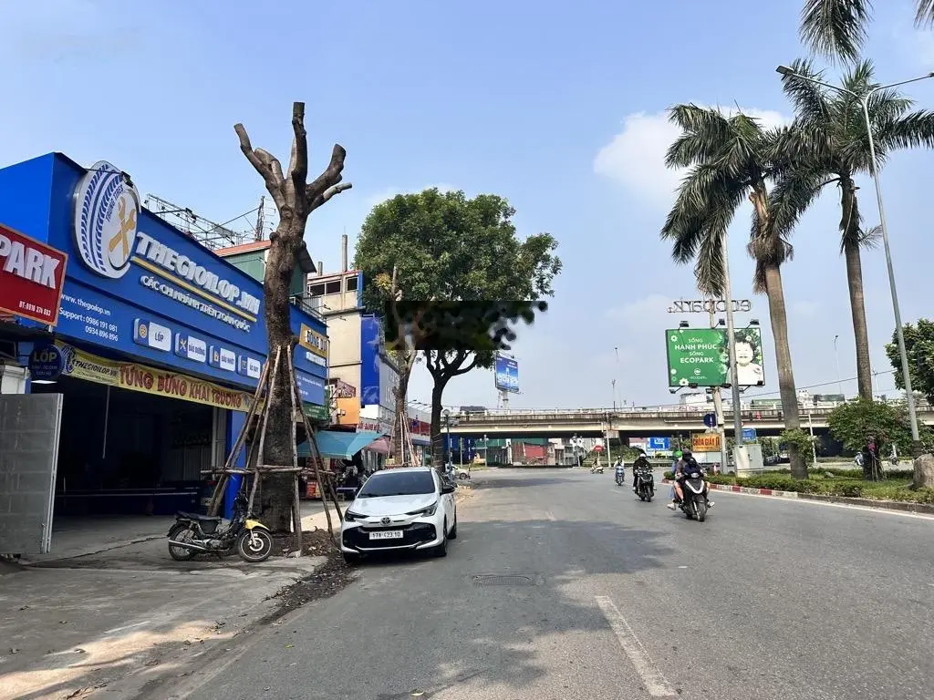 Mặt Đường - Giáp Hải-Đông Dư - Kinh Doanh đỉnh - cạnh ngã 6 Cầu Thanh Trì -50 m 1 tầng