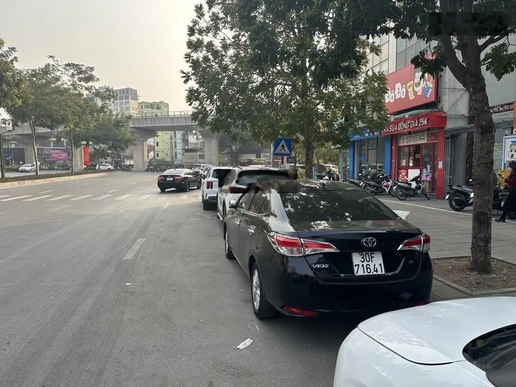 Siêu hiếm - mặt phố nguyễn khánh toàn - lô góc - dòng tiền khủng kinh doanh vô địch