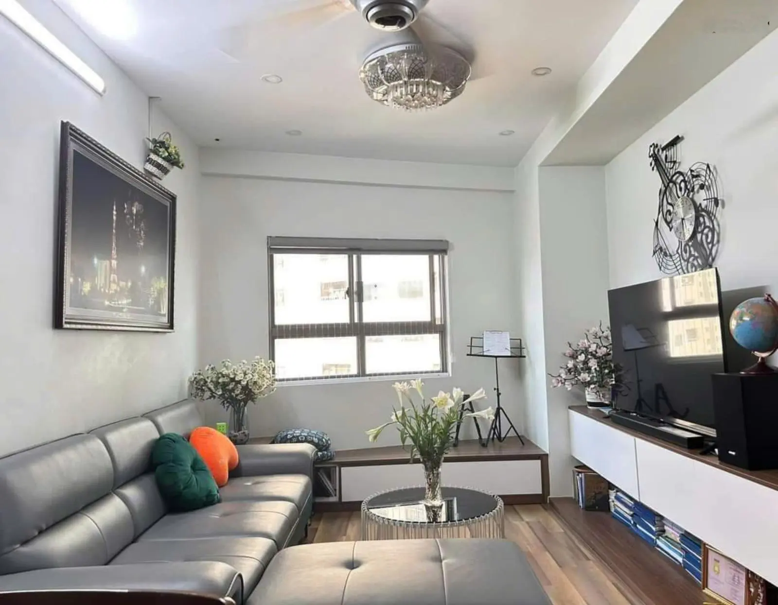 Chính chủ bán căn hộ 70m2 ban công Đông Nam mát rượi chỉ 3, x tỷ tại chung cư Sông Nhuệ, Kđt Xa La