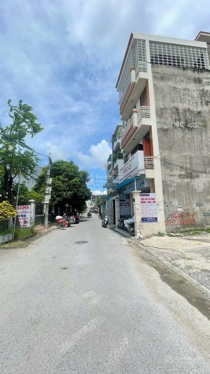 B.án lô 100m 2 mặt ngõ trước sau tại 180 trung lực