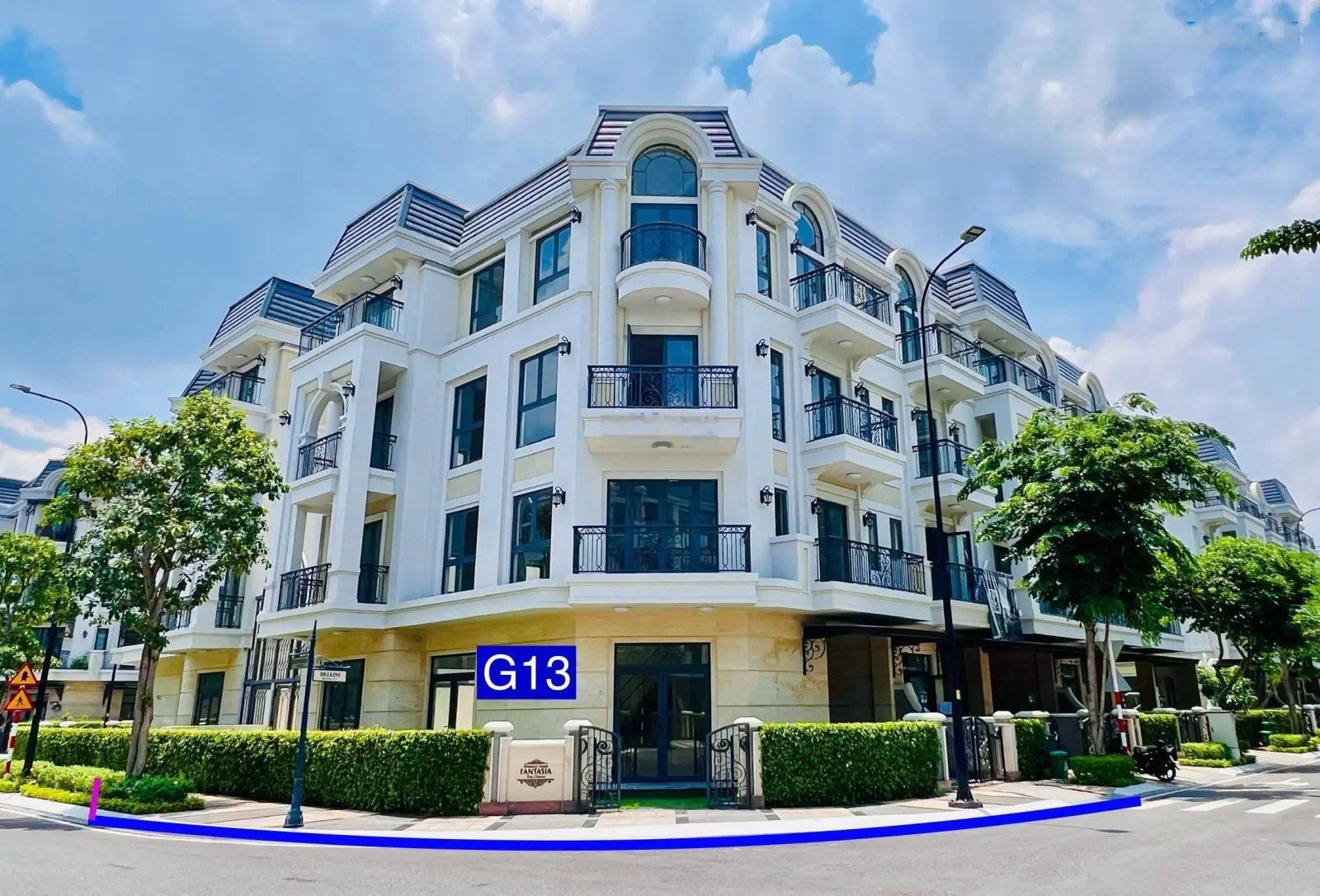 Bán nhà phố Classia Khang Điền 203m2 - 1trệt 3Lầu, Hoàn thiện cao cấp Châu Âu 32,2tỷ. 0918 712 ***
