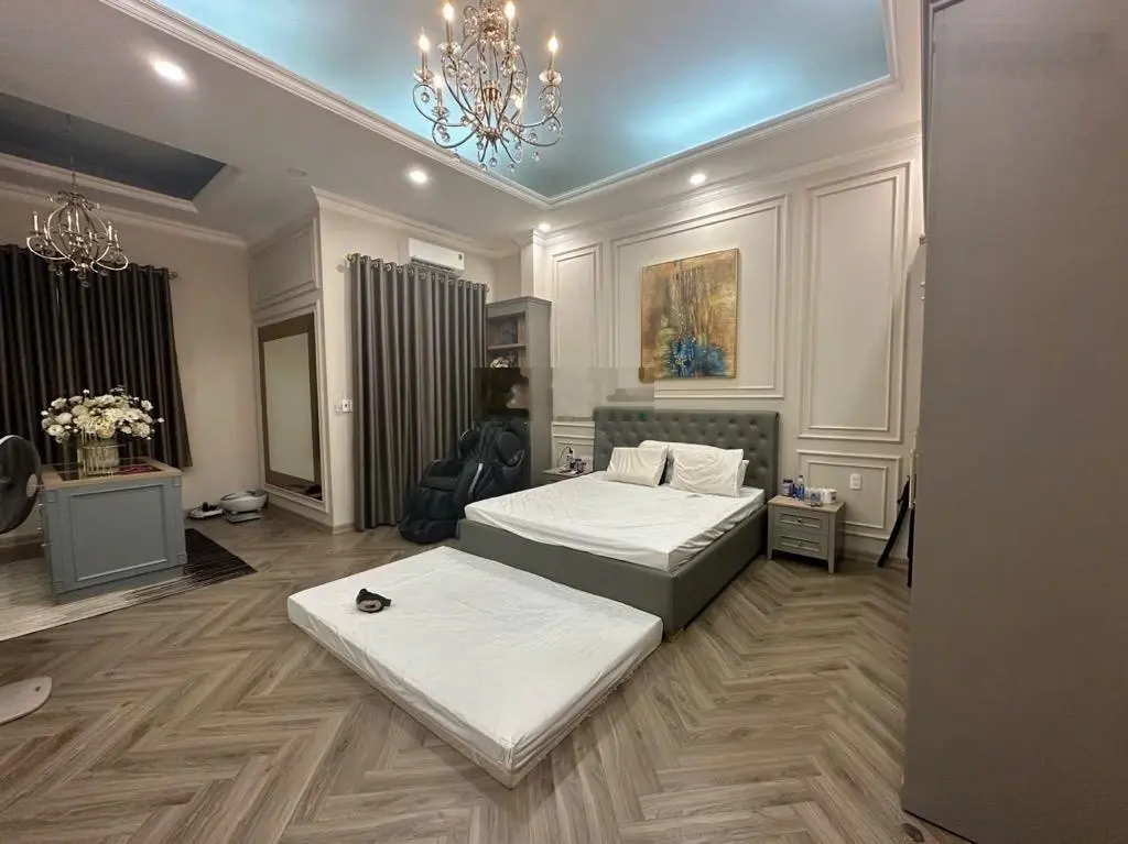 Bán biệt thự hầm 5 tầng đường Thành Thái Quận 10, ngang 6m, HXT, hiện hữu, giảm 1tỷ còn 34 tỷ (TL)