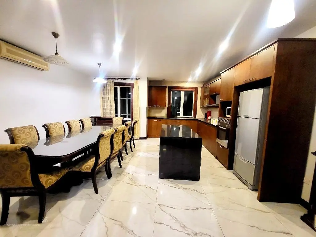 Nhà -MẶT PHỐ Tô Ngọc Vân, Tây Hồ- 2 thoáng trước sau, tháng máy, vỉa hè, kinh doanh, View Tây Hồ