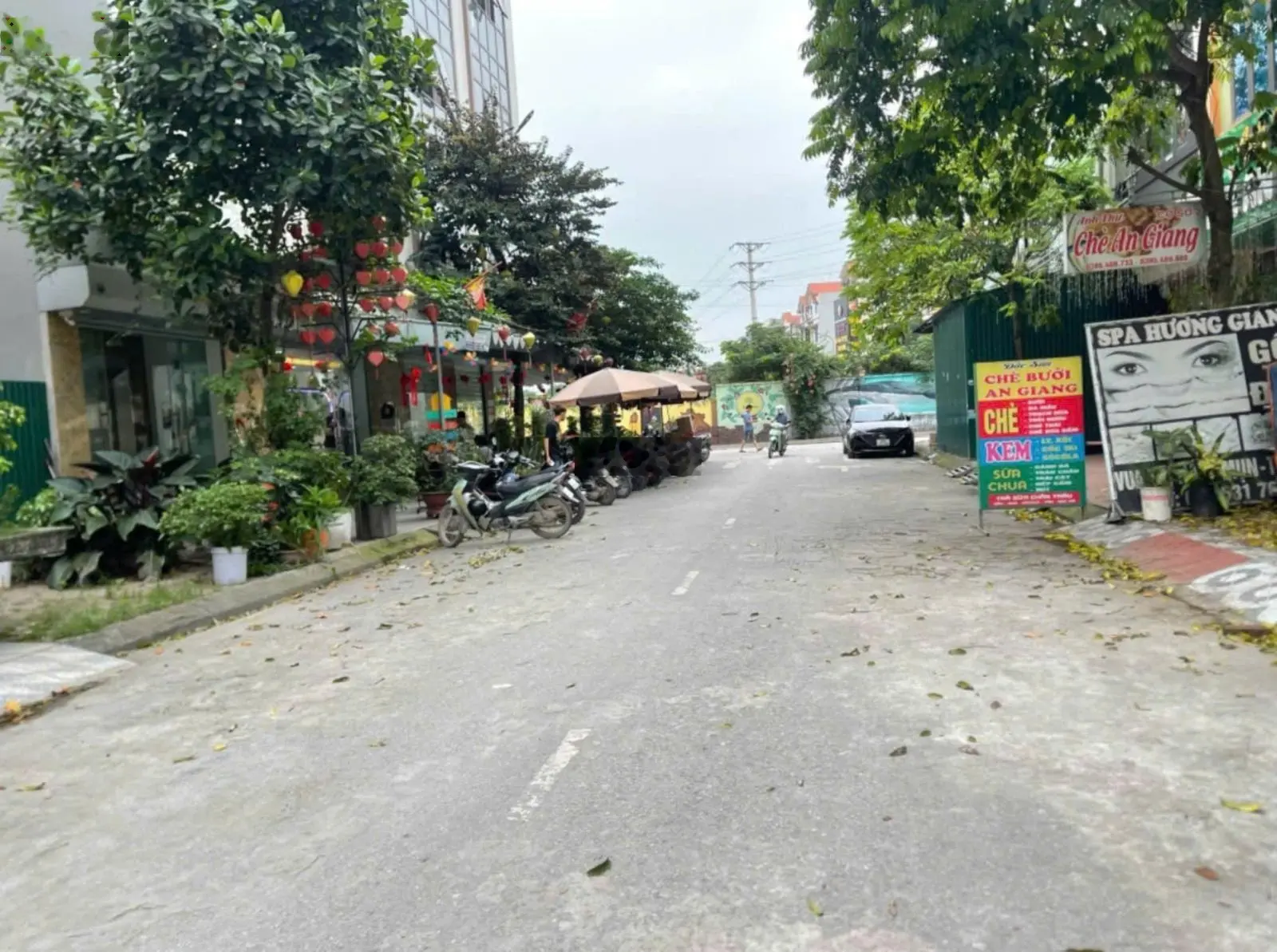 Chính chủ cần bán lô đất sau cổng chợ bao bì, kinh doanh ngay, hướng đông nam. LH 0865 886 ***