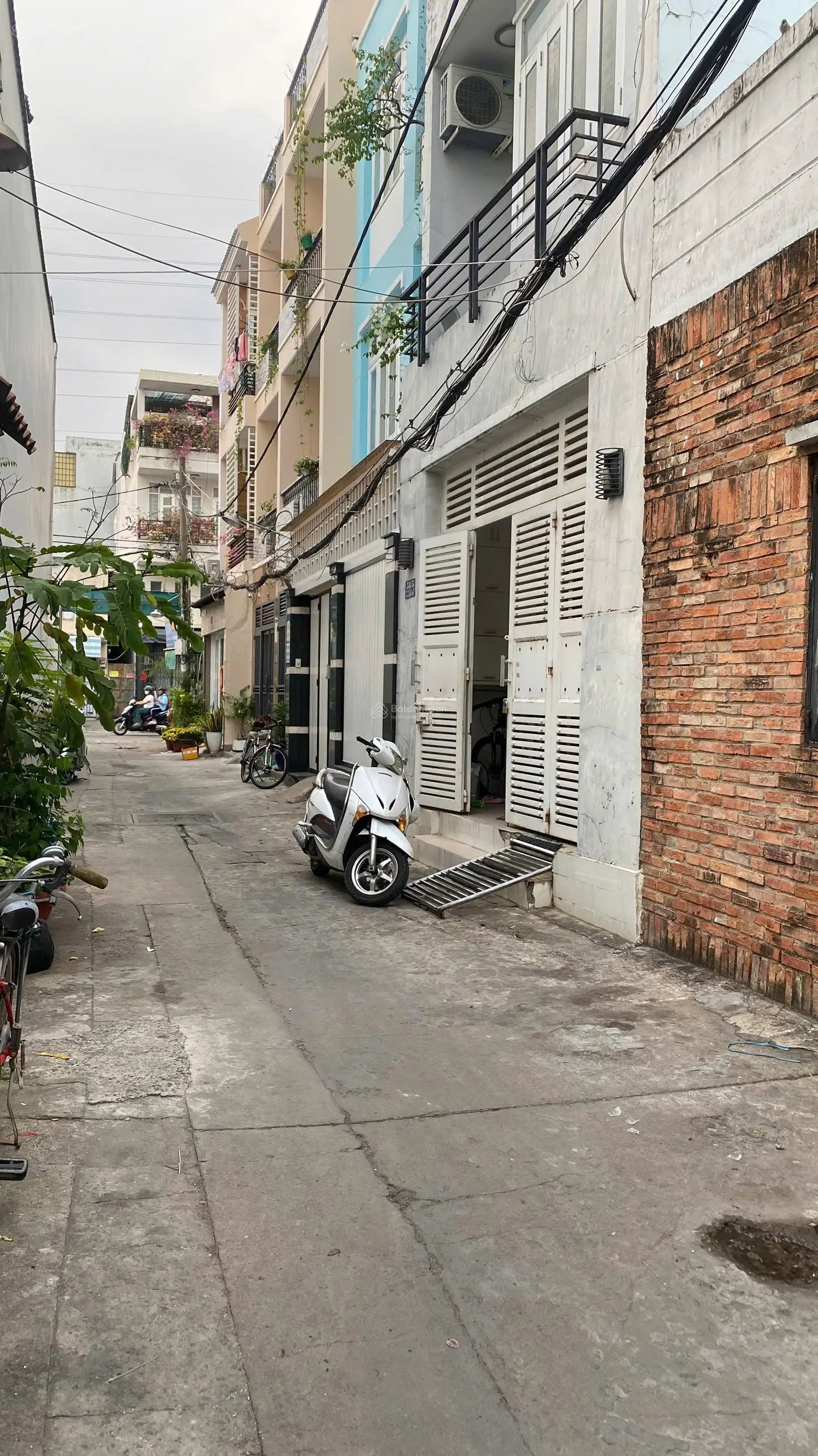 Bán nhà giáp Q. 1 đường Nguyễn Gia Trí, 7 x 12m, nhà cũ tiện xây mới, giá 8,7 tỷ TL 0901291144