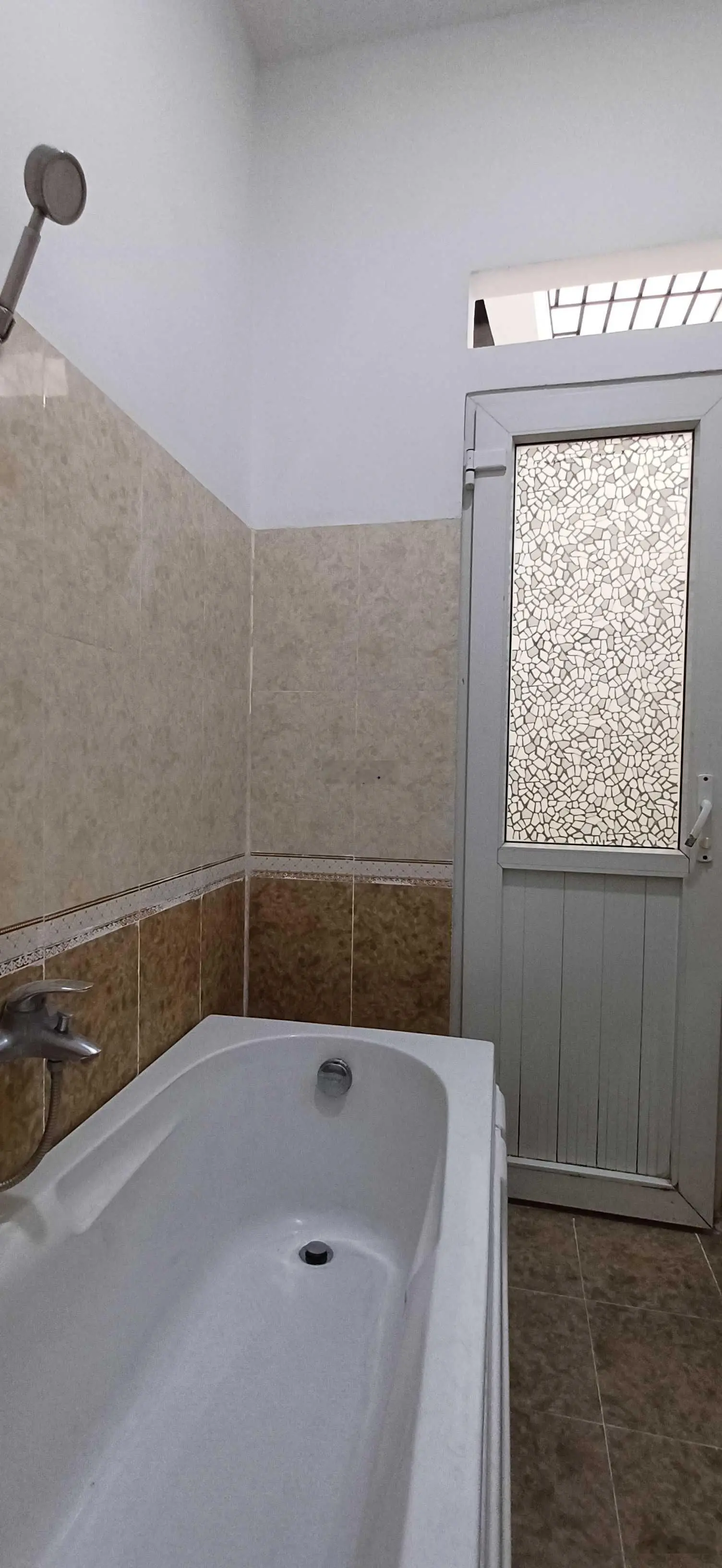 3.95 tỷ- Nhà 1trệt 1lầu- 5.26m* 12m- tx38- phường thạnh xuân- Q12 ( ngã tư ga- 2km)