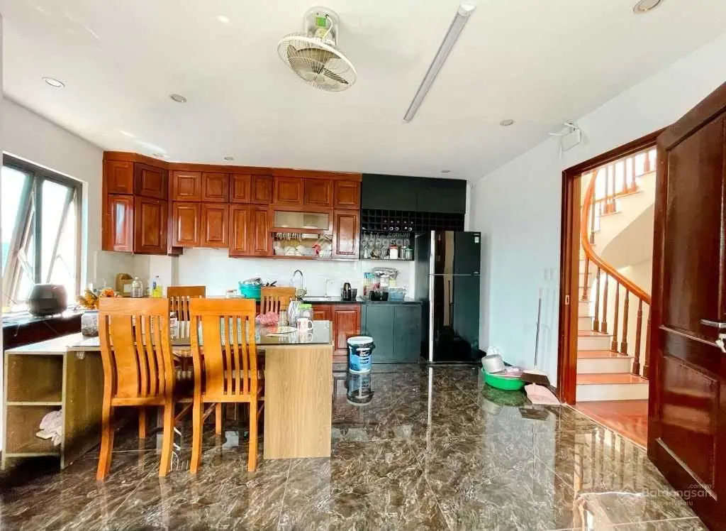 Bán nhà vũ tông phan dt35-40m2 mt6m 5 tầng 4 ngủ đầy đủ công năng nhà rất đẹp lô 2 mặt góc