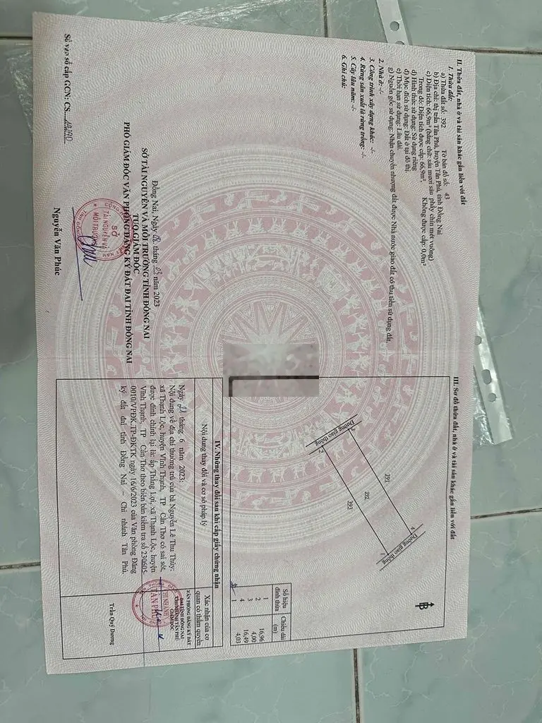 Nhà mặt tiền Trong Chợ Huyện Tân Phú , Khu bán đồ gia dụng
