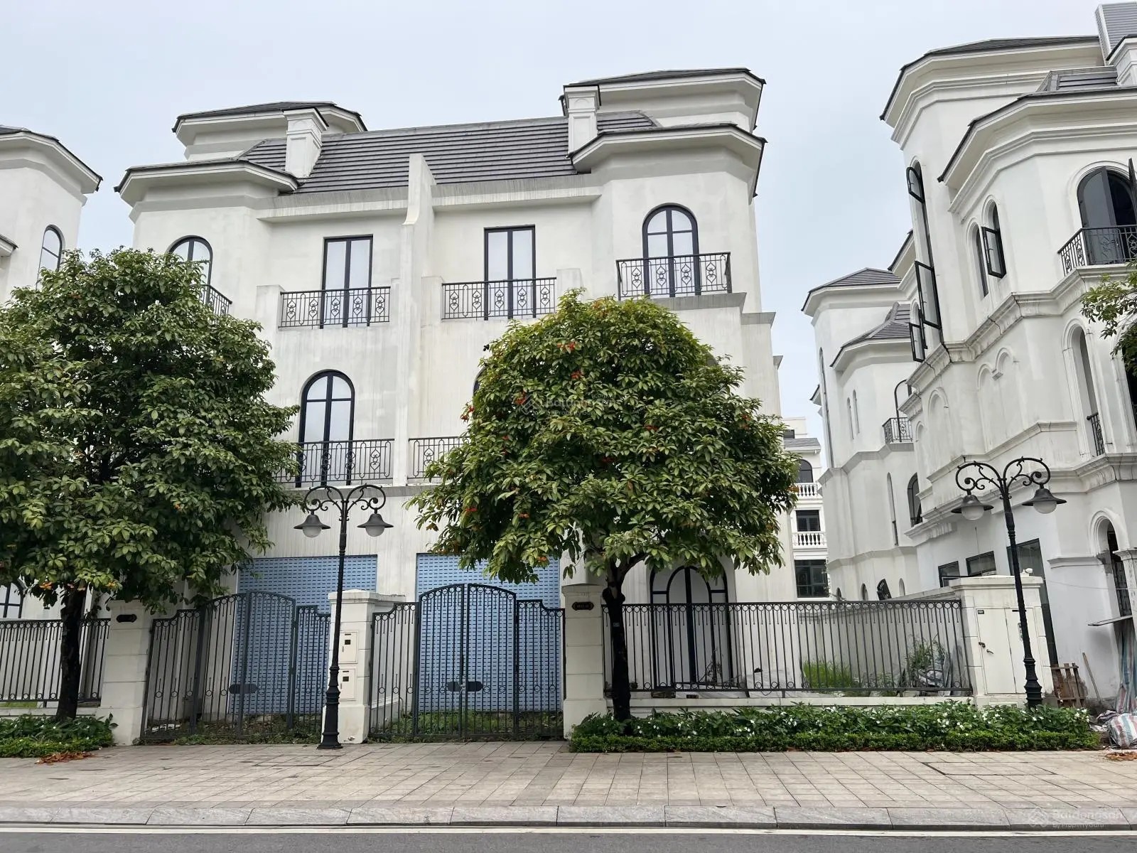 Bán song lập 150m2 Đông Nam view hồ khu Sao Biển Vinhomes Ocean Park. LH 0934 663 ***