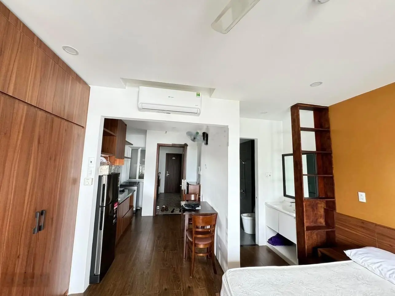 Bán tòa căn hộ 7 tầng dòng tiền 100 triệu/tháng ngay biển Sơn Trà