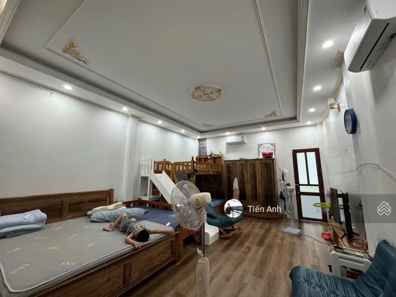 Bán nhà có đường vỉa hè 15m P. Nam Ngạn