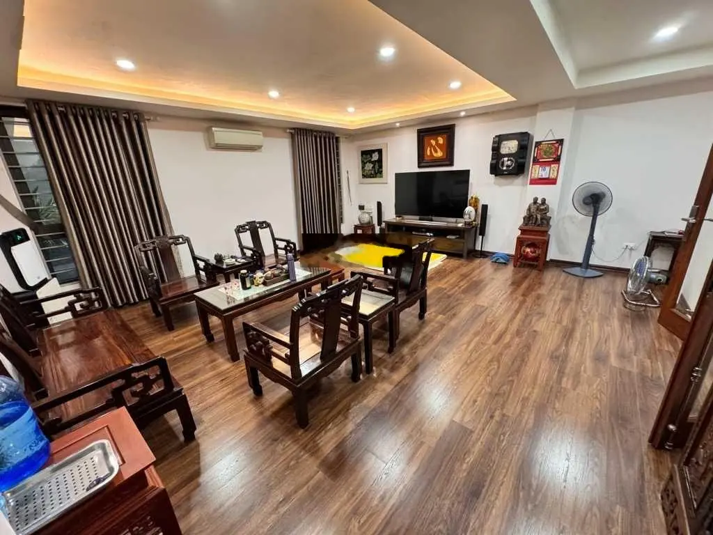 Bán nhà phố Cát Linh - Hào Nam ôtô tránh 60m2 - 7T - MT 6m thang máy thông sàn - 20tỷ 0394 743 ***