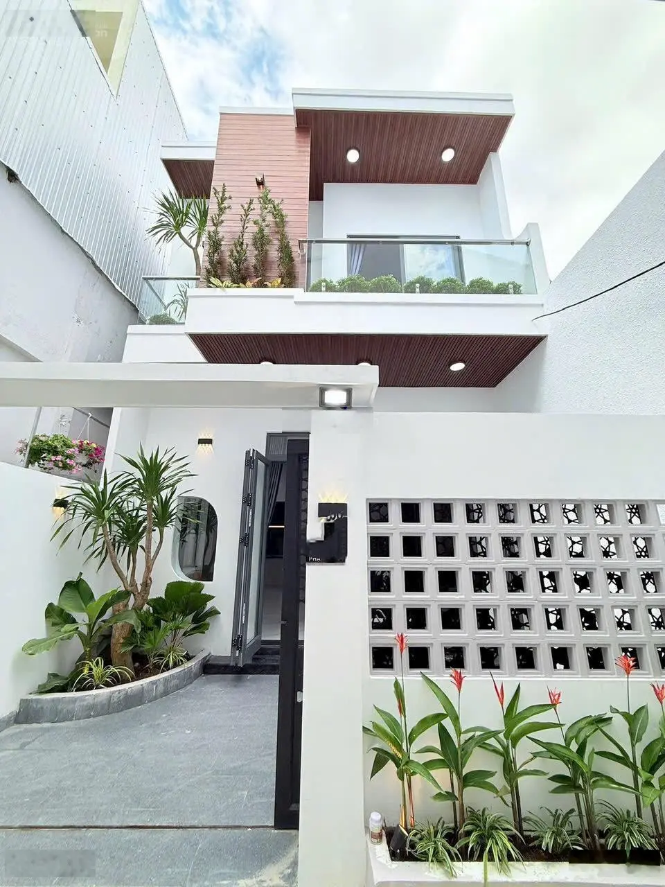 Bán nhà chính chủ 72 m2 oto đỗ gần nhà gần Điện Biên Phủ - Quận Thanh Khê