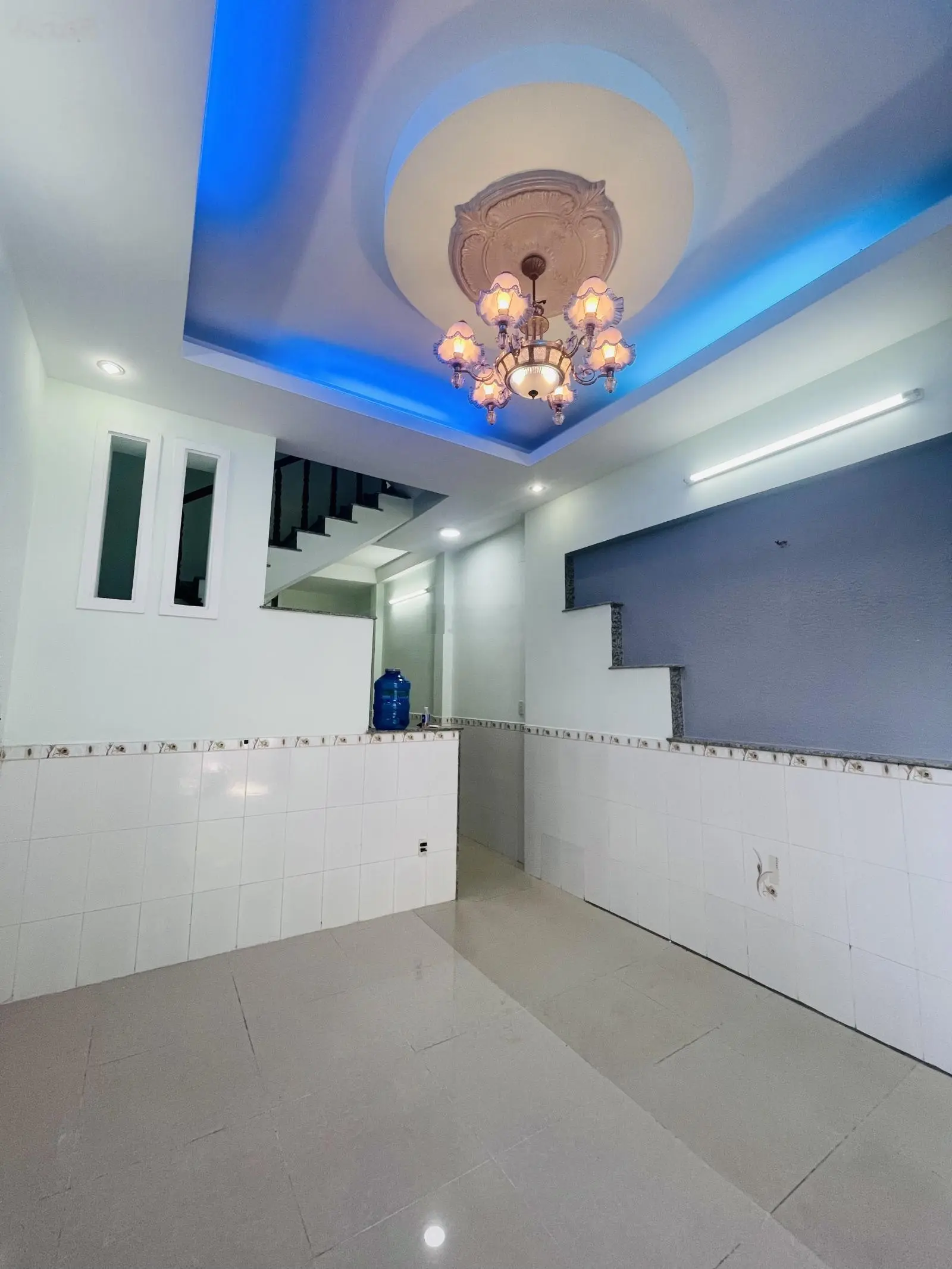 Bán nhà 3 tầng, 60m2, 4,55 tỷ ngay UBND Phường Long Trường, Quận 9, TP.HCM