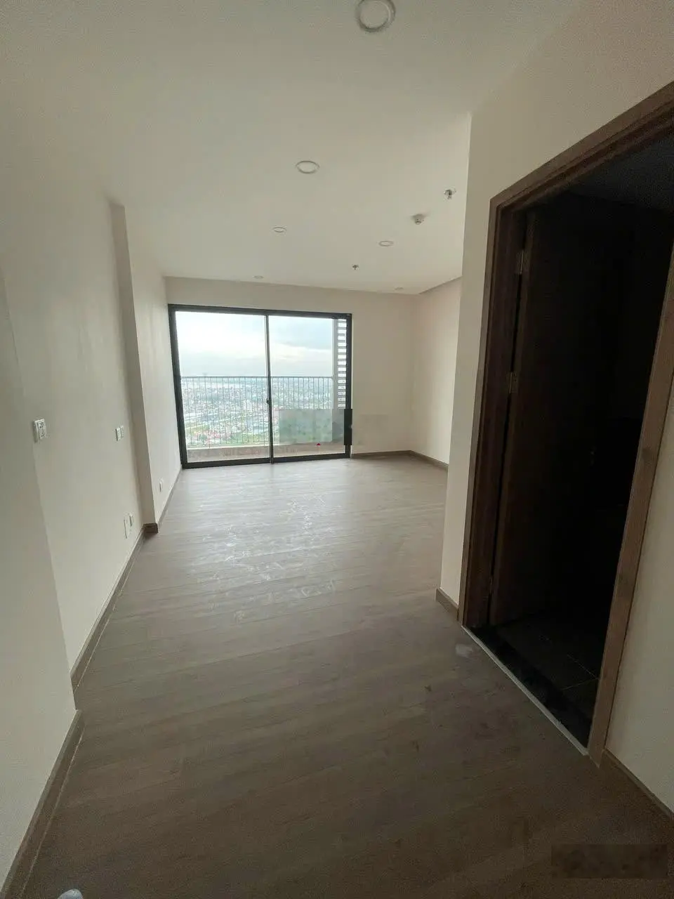 Cần bán căn hộ Studio toà S3 Sky Oasis Ecopark 1tỷ620 nhà nguyên bản đã có sổ